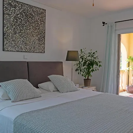 Foia Vella - Adults Only Bed & Breakfast Benigembla